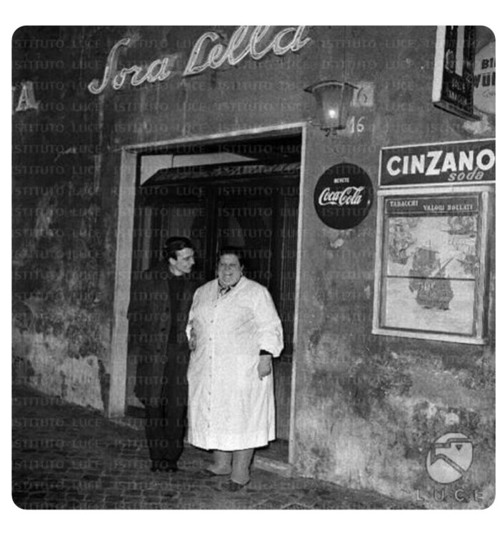 Ingresso storico del Ristorante Sora Lella